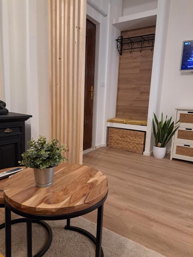 Apartment Karlo Sali Exteriör bild